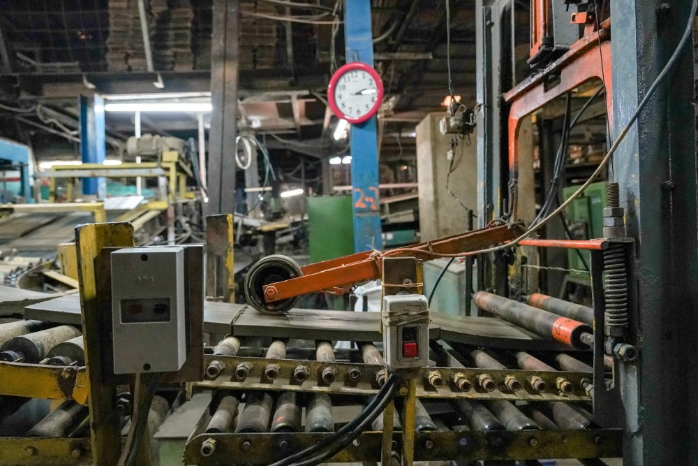 Mesin Produksi Genteng Bisma